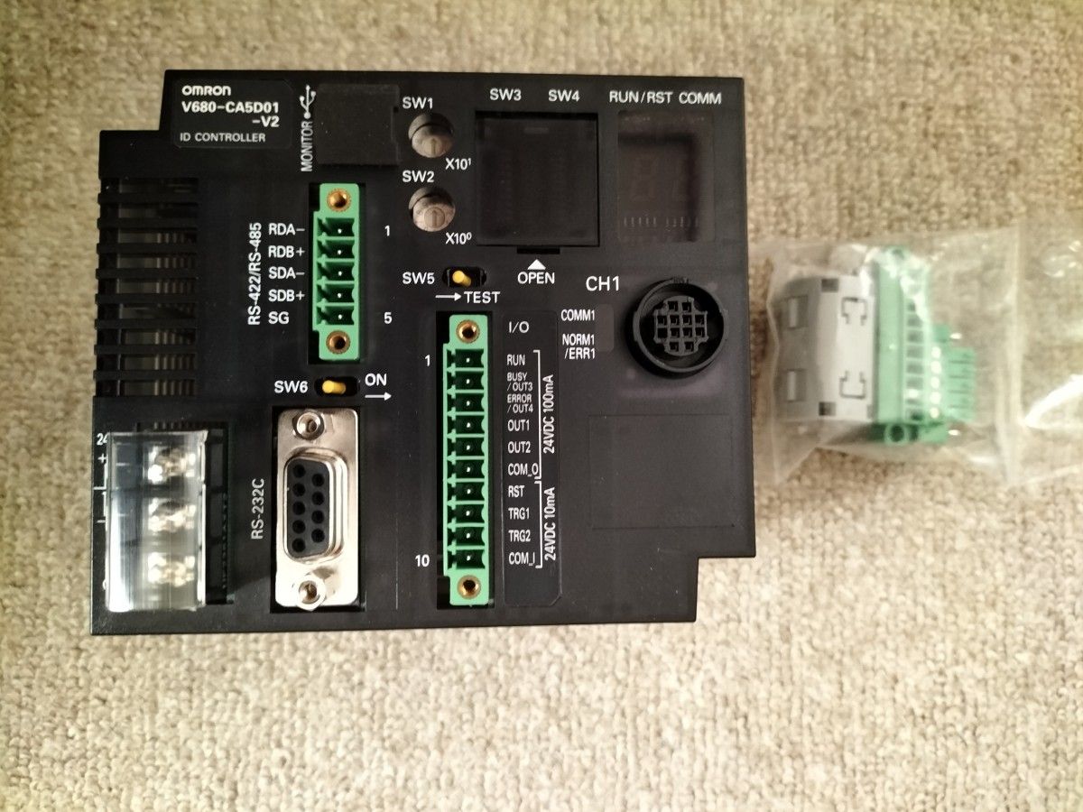 OMRON V680-CA5D01-V2 RFIDシステム V680シリーズ ID OMRON V680-CA5D01-V2 RFIDシステム V680シリーズ ID