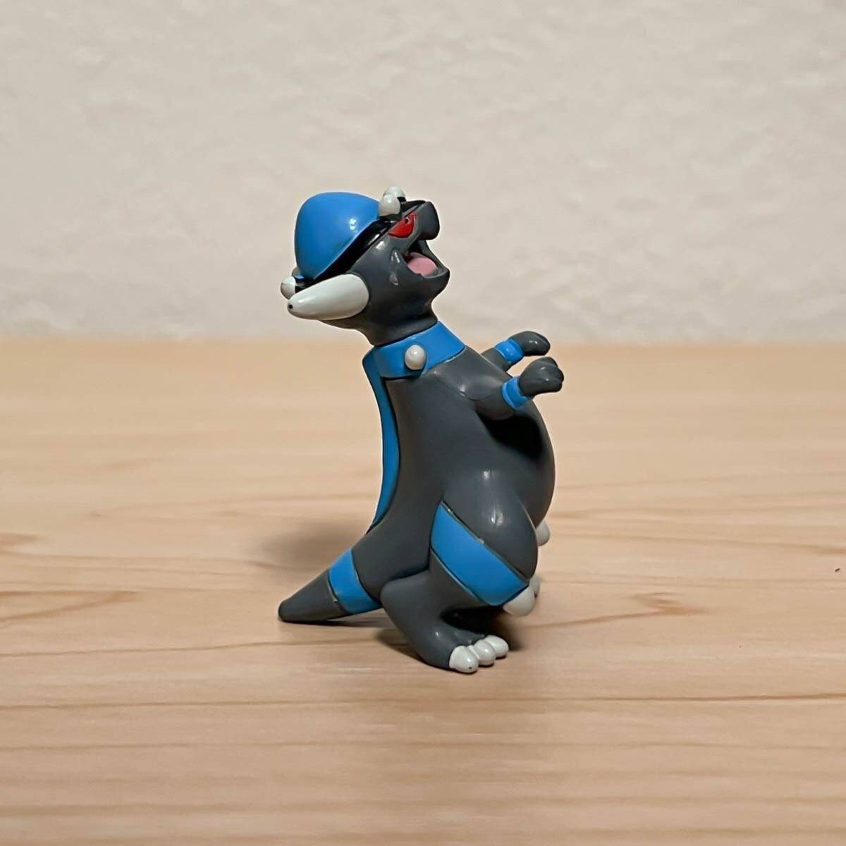 ラムパルド クリッピングフィギュア ポケモン ラムパルド クリッピングフィギュア ポケモン