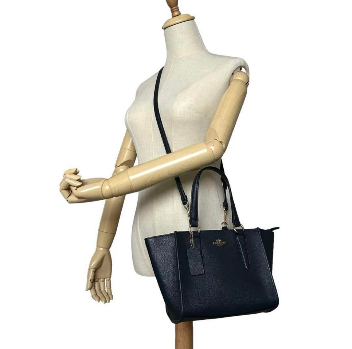 美品 COACH コーチ 2WAY ショルダーバッグ ハンドバッグ グレー 美品 COACH コーチ 2WAY ショルダーバッグ ハンドバッグ グレー