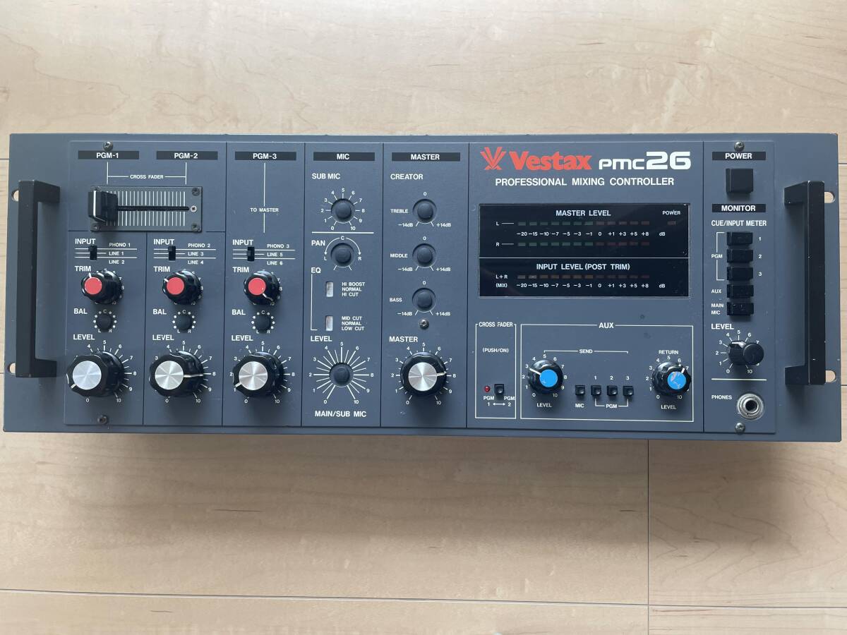 [Пользовательский продукт] Vestax PMC26 Urei Alpha Rotary Mixer