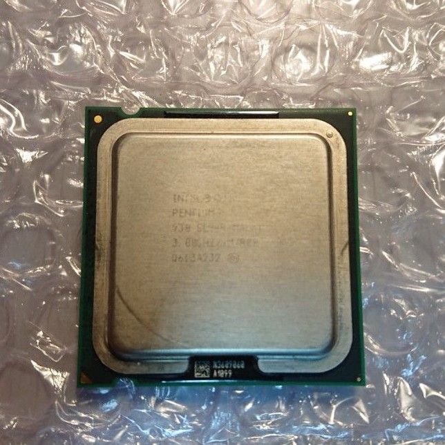 INTEL Pentium D プロセッサー 930 3GHz 800MHz 4MB LGA775