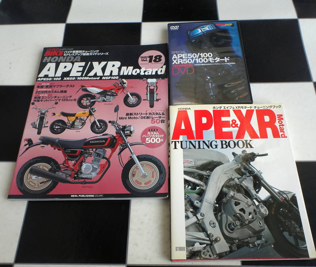 激安 超特価商店街 【ハイハ゜ーハ゛イクVol.18】HONDA DVD TECHNICAL ちゃんぷ XRモタ-ドチュ-ニングブック+4MINI Motard+ホンダエイプ& 50/100/XR APE オートバイ一般