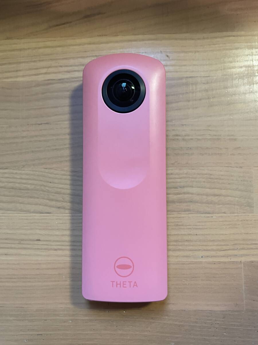 ★中古送料無料★RICOH THETA SC (ピンク) 360度全天球カメラ★シリコンカバー/ストラップ付き_画像2