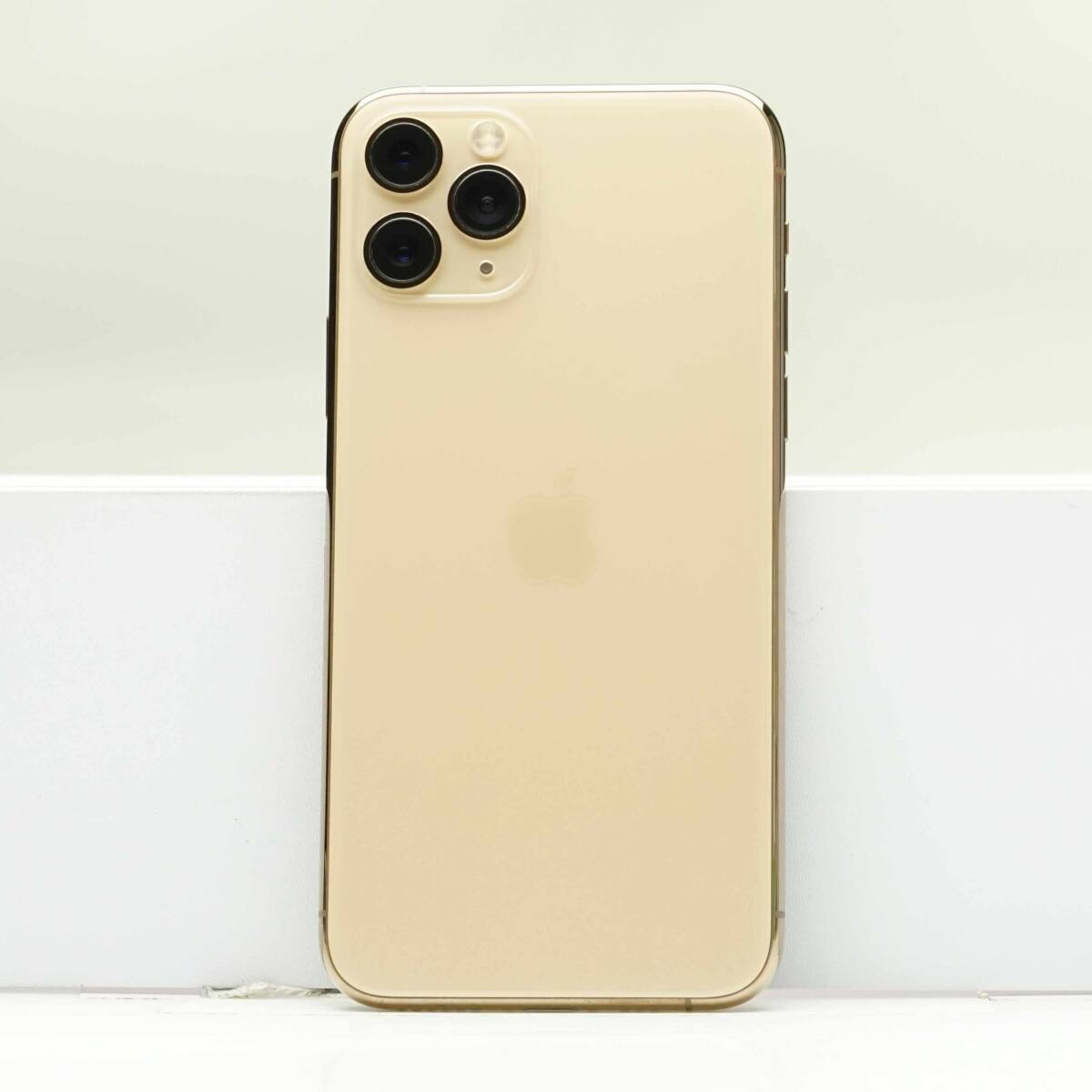 iPhone 11 Pro 64GB ゴールド SIMフリー 訳あり品 ジャンク 中古本体 スマホ スマートフォン 白ロムの画像1