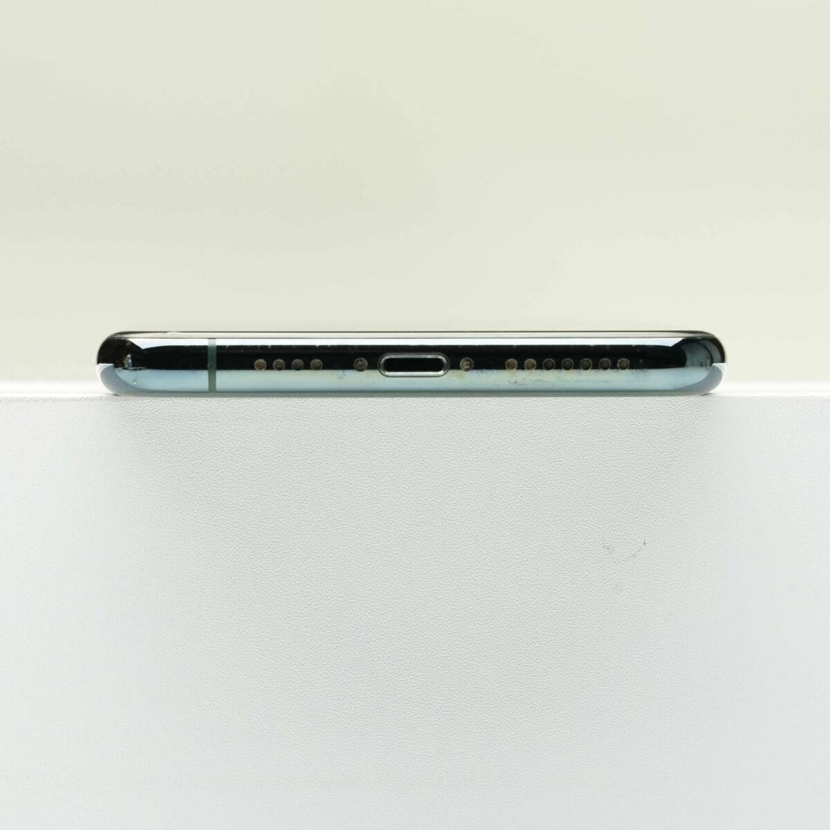 iPhone 11 Pro Max 256GB ミッドナイトグリーン SIMフリー 訳あり品 ジャンク 中古本体 スマホ スマートフォン 白ロムの画像6