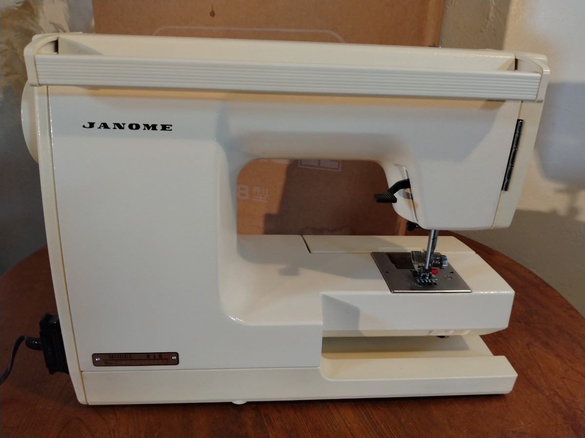 R60305-1 レトロ JANOME ミシン エクセル22 818型 元箱付き 動作確認済み_画像4