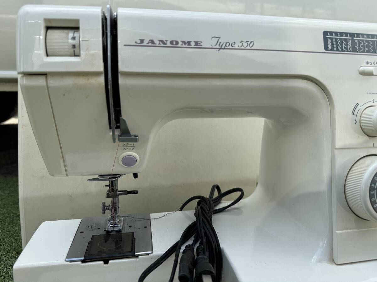 ジャノメ JANOME Type 550 MODEL 685 電動ミシン 通電上下動作確認済み フットペダルありの画像10