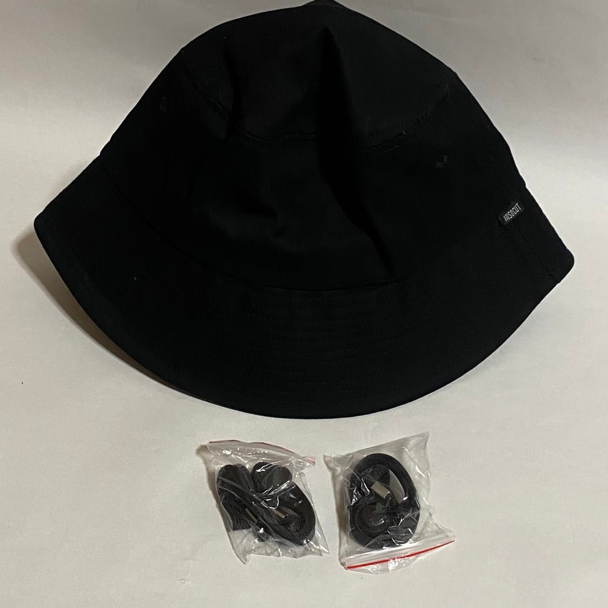 バケットハット 黒　レディース  メンズ　UV カット 帽子 あご紐付き ふんわり 小顔効果 ハット