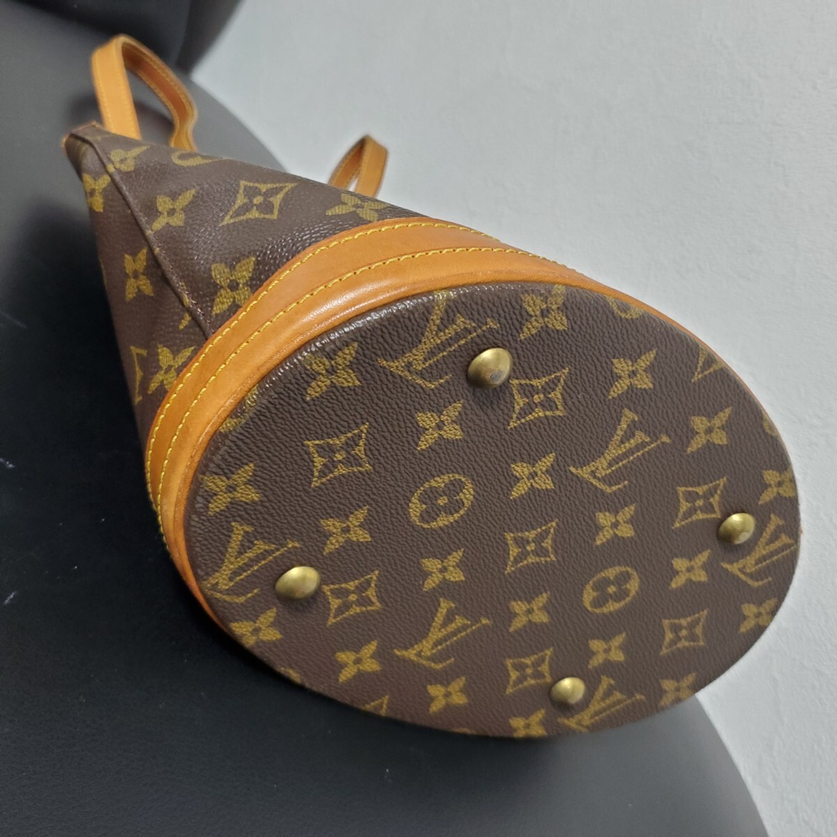 1円～LOUIS VUITTON ルイヴィトン モノグラム バケットPM バケット23 ショルダーバッグ トートバッグ ポーチなし M42238 931_画像3