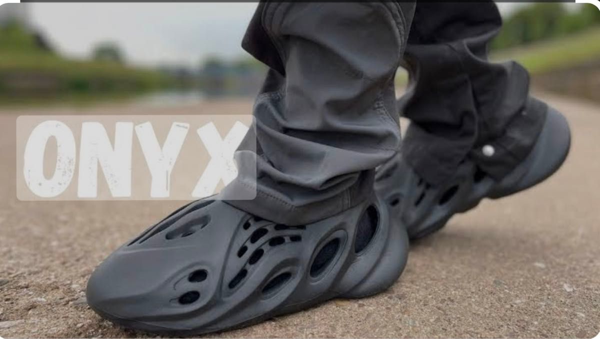adidas YEEZY Foam Runner adidas YEEZY Foam Runner
