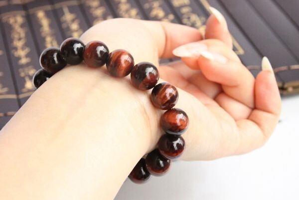 [EasternStar] international shipping 7A red Tiger I Red Tiger Eye. eyes stone . eye stone sphere size 6mm 1 ream sale length approximately 40cm