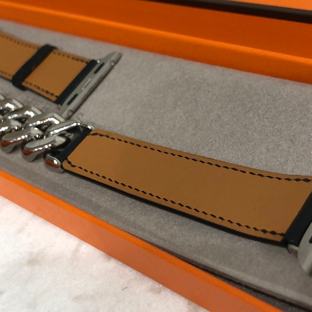 【極美品】エルメス グルメットメタル ドゥブルトゥールレザーストラップ HERMES Apple Watch