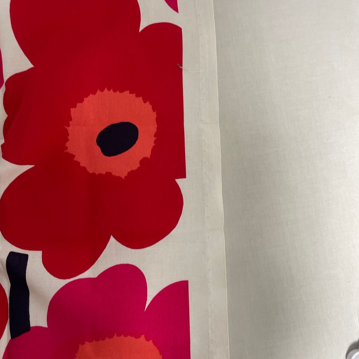 marimekko 生地 マリメッコ 未使用 ハギレ 70㌢×50㌢ 大きい花柄の画像6