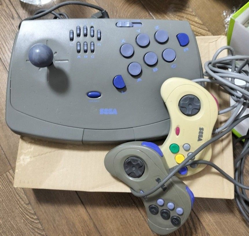 セガサターン　本体　ソフト　 SEGA ゲーム機 レトロゲーム