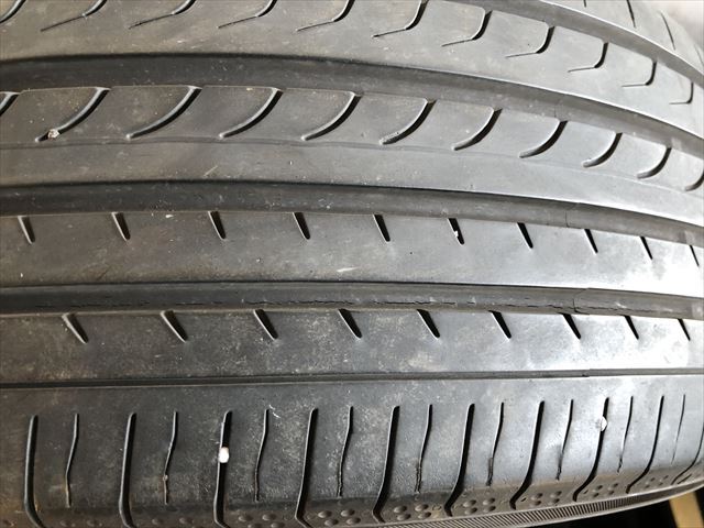 激安中古タイヤ　　225/45R19 96W ヨコハマ　BLUEarth RV-02 20/19年製　　　4本_画像8