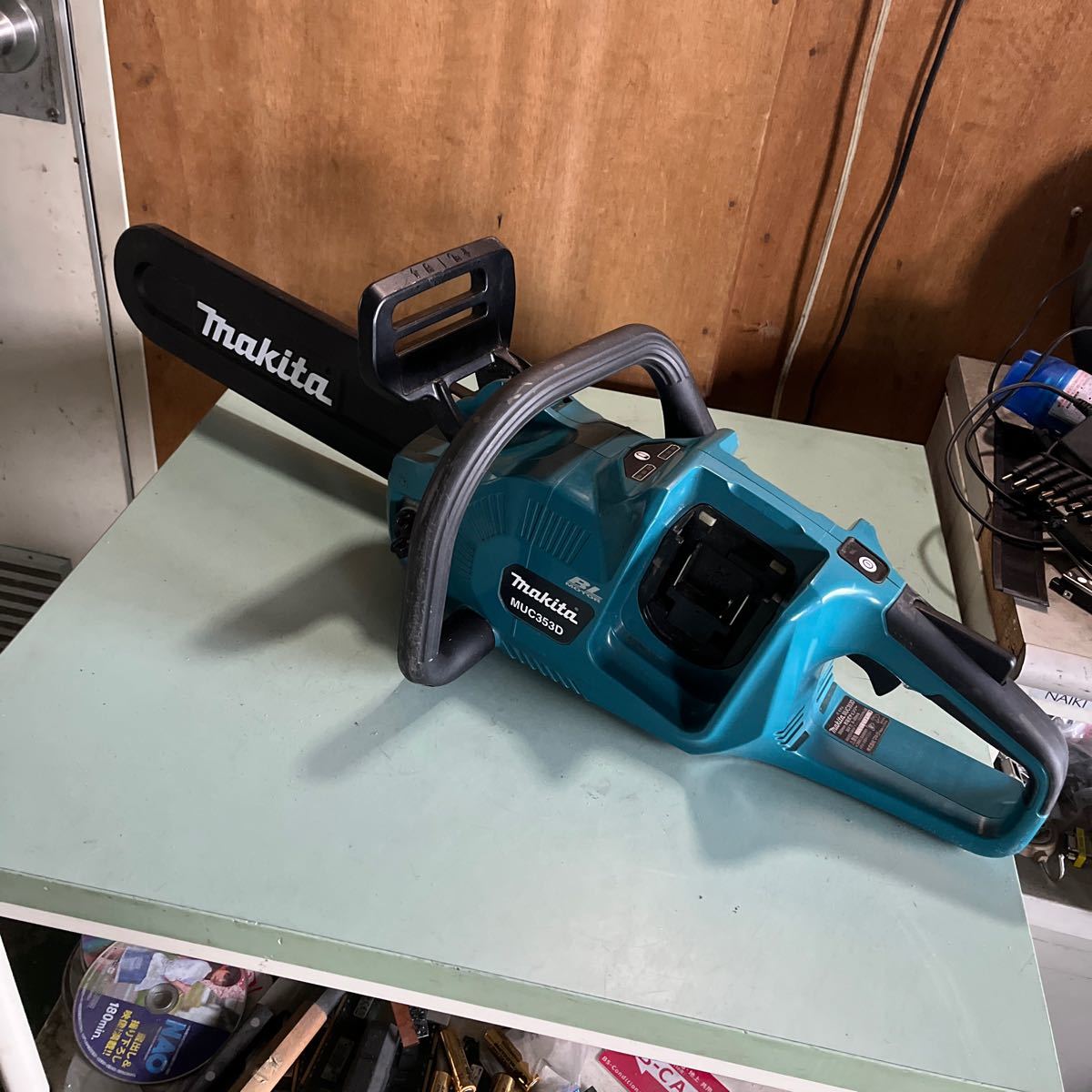 ★Makita マキタ 350mm 充電式チェーンソー モデル MUC353D 36V ジャンク品