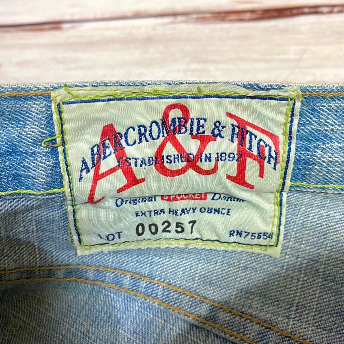 アバクロンビーアンドフィッチ　Abercrombie&fitch　メンズ　ボトムス　ダメージデニム　ジーンズ　デニムパンツ_画像8