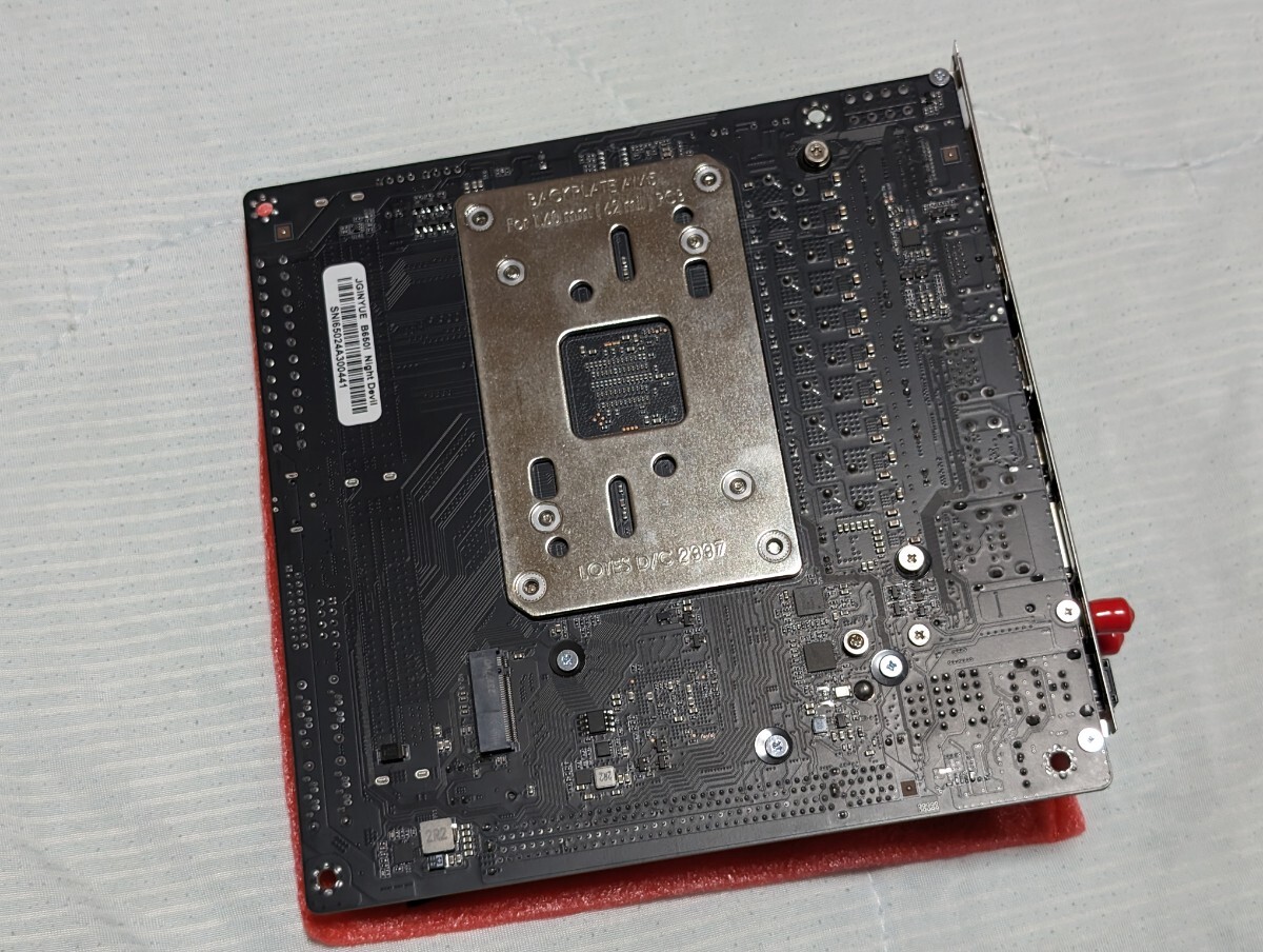 JGINYUE B650i Night Devil AMD Ryzen B650 AM5 miniITX JGINYUE B650i Night Devil AMD Ryzen B650 AM5 miniITX