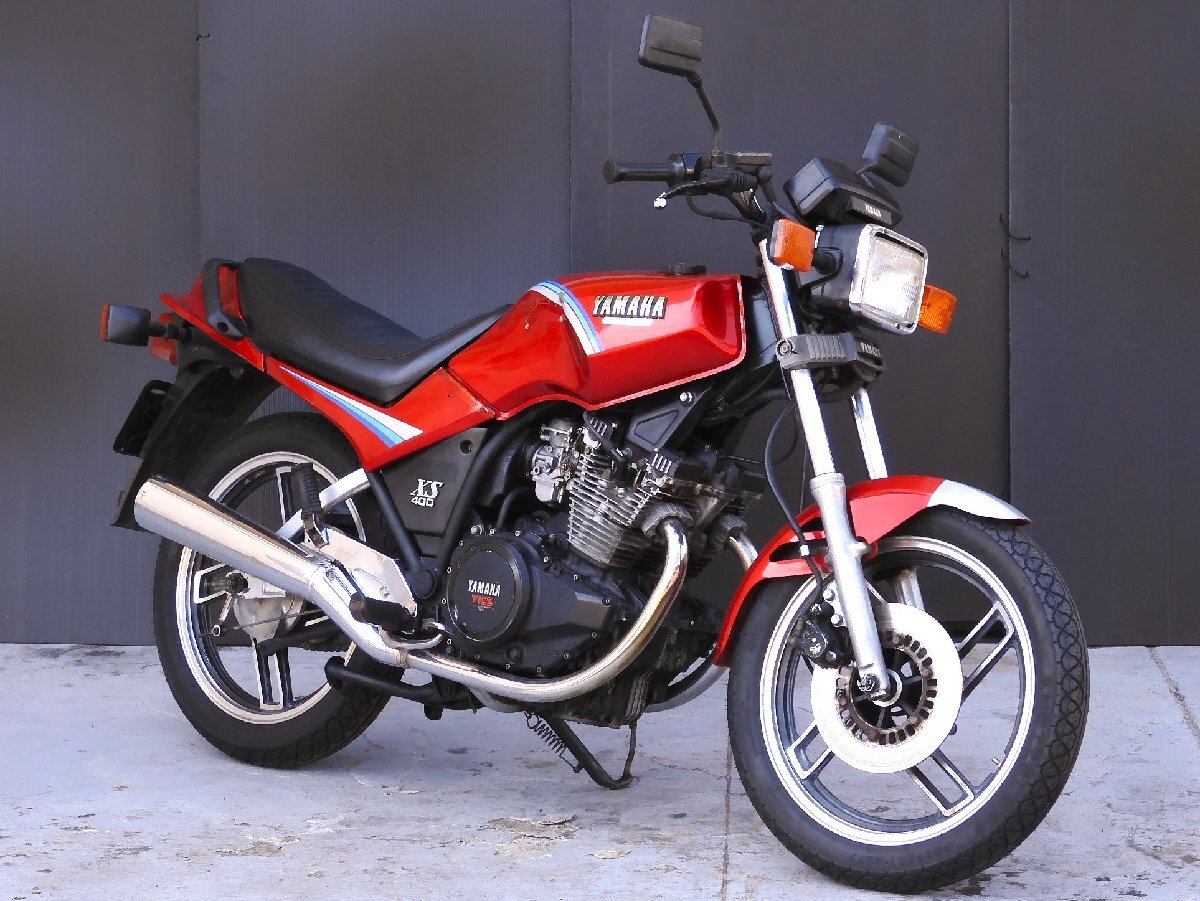 80【評価A】 XS400 12E 当時物 実動 純正 エンジン フレーム マウント ハンガー サイド プレート ボルト ネジ ステー 等 金具 セット_画像2