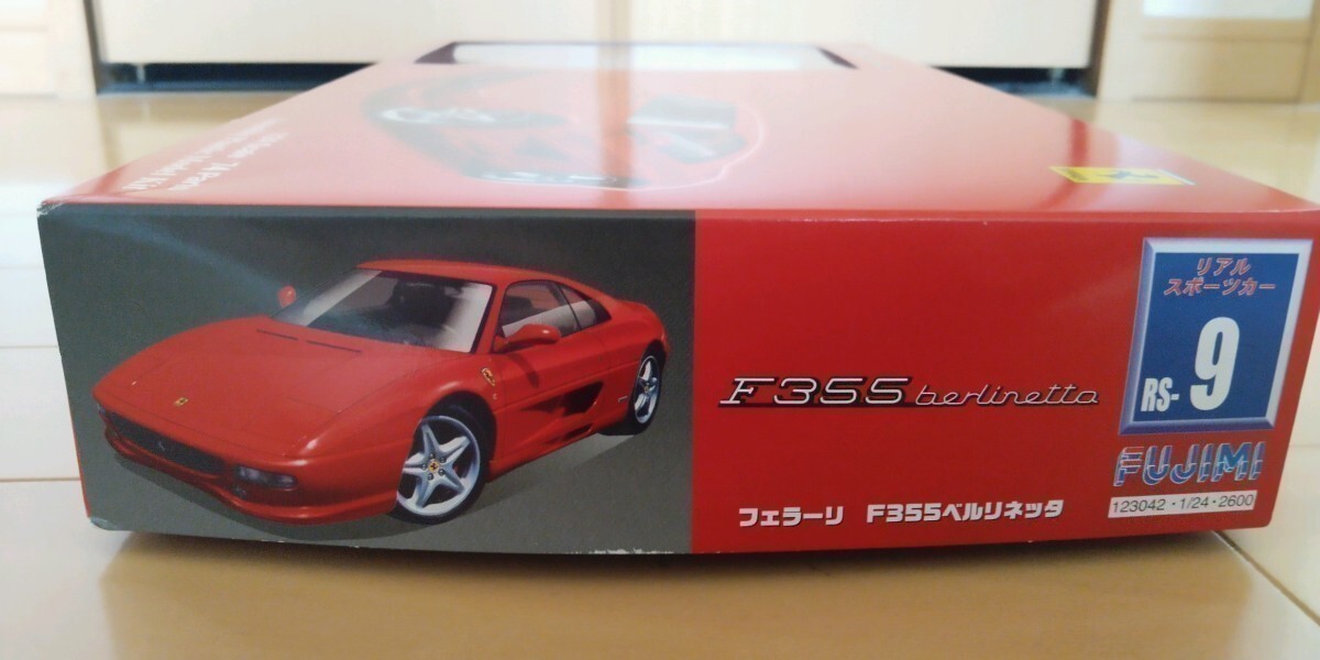 フジミ 1/24 フェラーリF355 ベルリネッタ 未組立 別売品エンブレムステッカー付_画像2