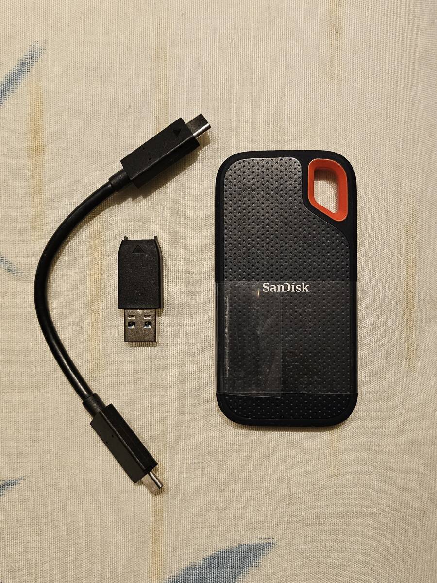 [2TB] SanDisk Extreme Portable SSD SDSSDE60-2T00 外付け サンディスク エクストリーム ポータブルSSD Mac/Win 対応_画像1