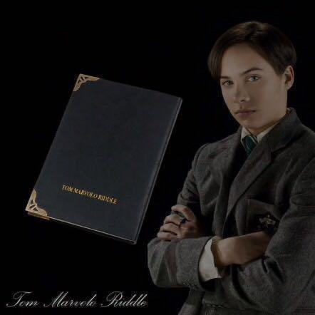 【匿名配送&補償付き】ハリーポッター 分霊箱 トム・リドルの日記 / Harry Potter Horcrux Tom Riddle Diary_画像1