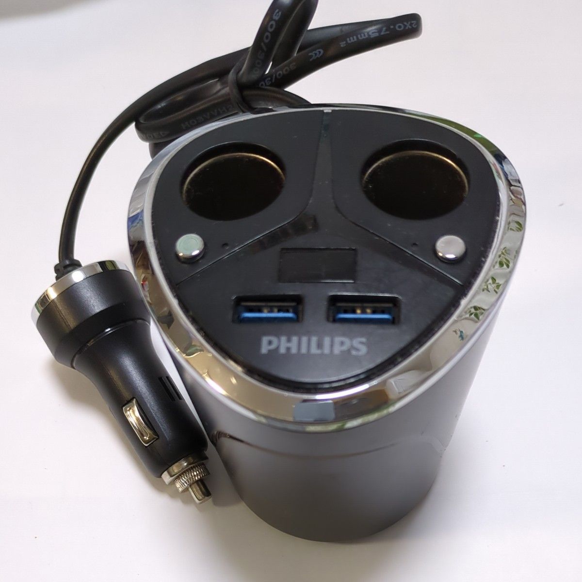 PHILIPS　フィリップス　シガーソケット分配器　USB２ポート　急速充電　車載