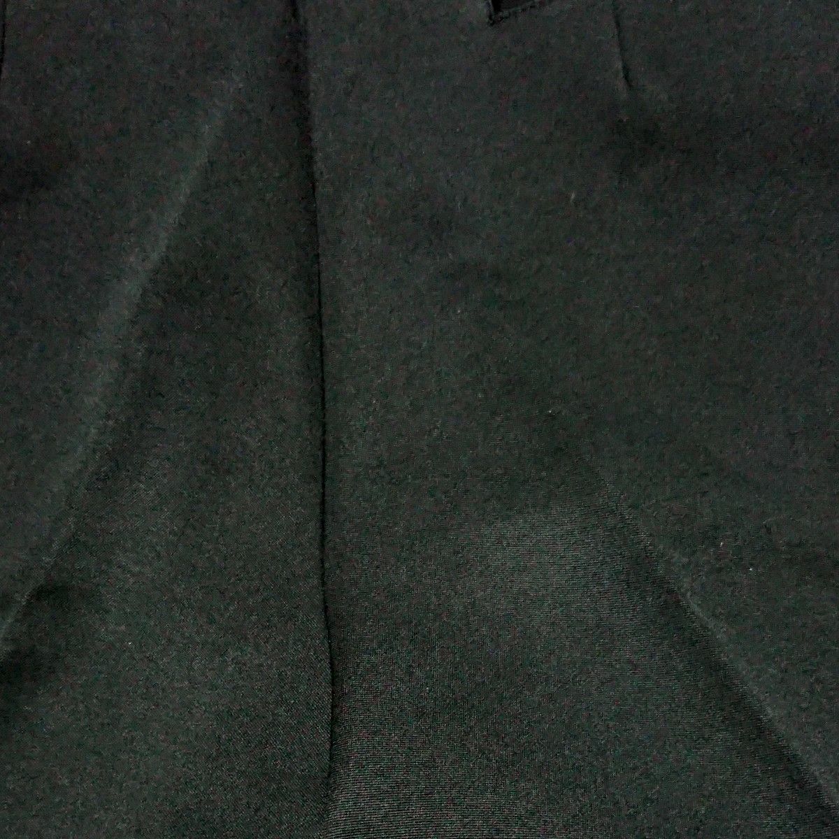 黒パンツ 黒いズボンスラックス裾ダブル W70 細身 美品 クーポン
