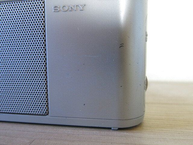 【中古品】SONY・ソニー「ICF-304」AM/FM 2バンドラジオ＊コンパクトラジオ ポータブルラジオ ワイドFM_画像9