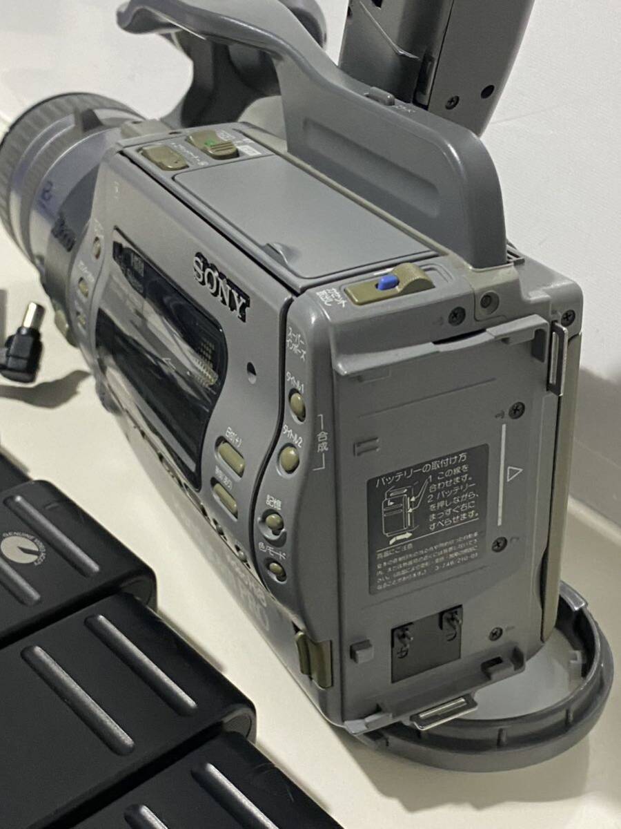 C3DP-032524 SONY video Hi8 Handycam PRO CCD-VX1 ハンディカムプロ 8ミリビデオカメラレコーダー ハードケース付 の画像6