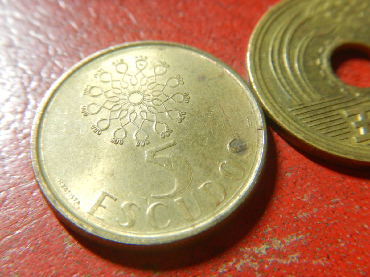 外国・ポルトガル／５エスクード・ニッケル黄銅貨（1987年）　240319_画像3