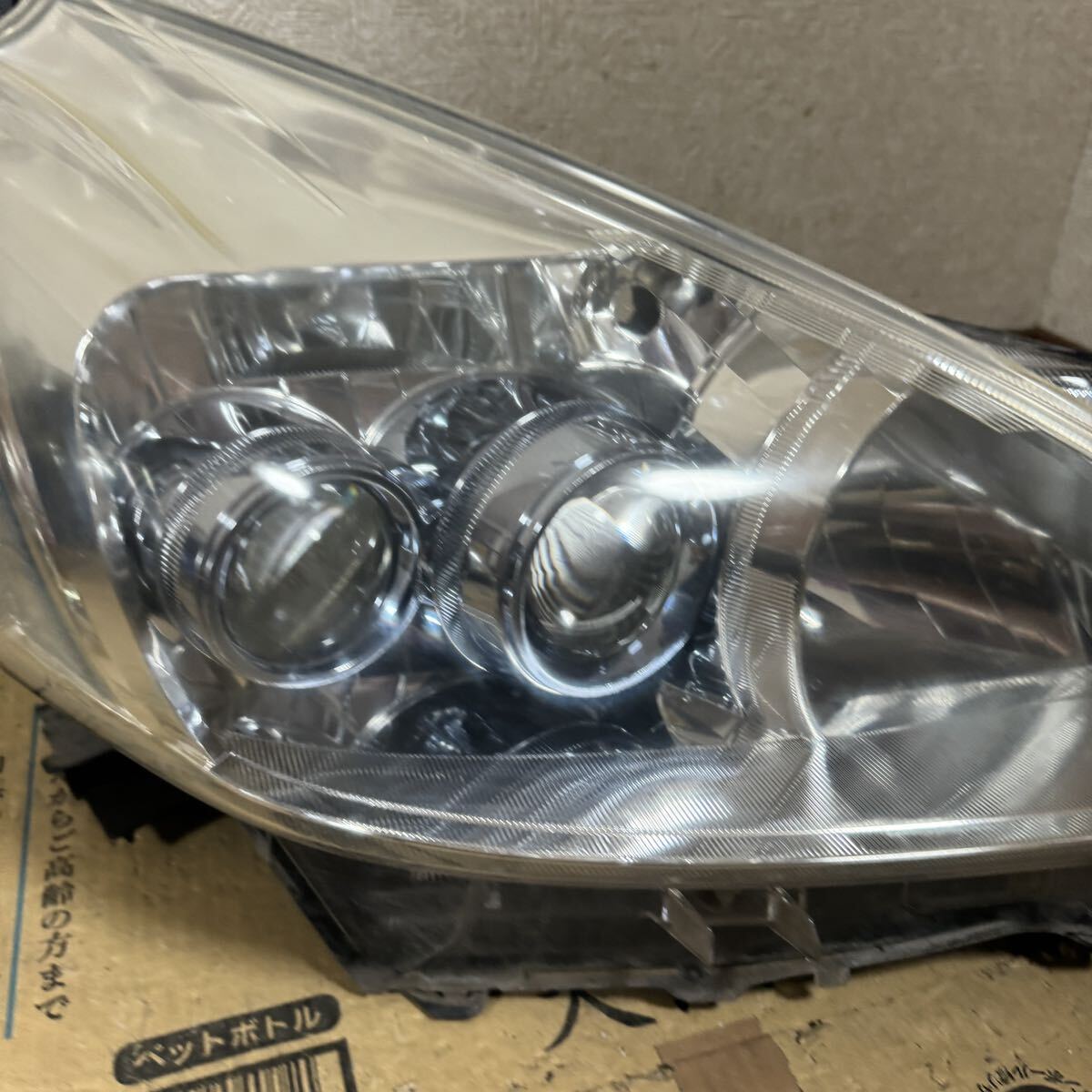 トヨタ ZVW40 前期 プリウスα 純正 LED ヘッドライト 右側 KOITO 47-42 プリウスアルファ ダイハツ メビウス TOYOTA PRIUSαの画像3