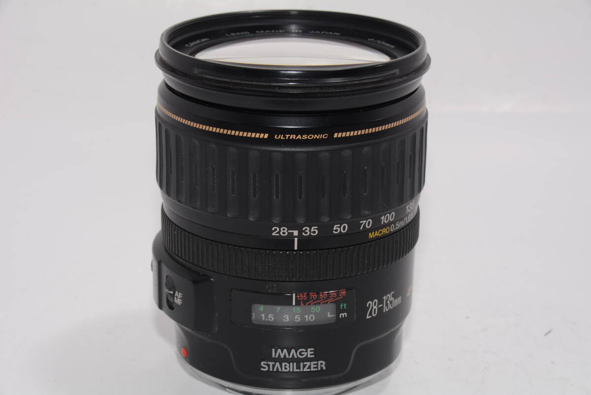 【外観特上級】Canon 標準ズームレンズ EF28-135mm F3.5-5.6 IS USM フルサイズ対応 #m7580の画像3