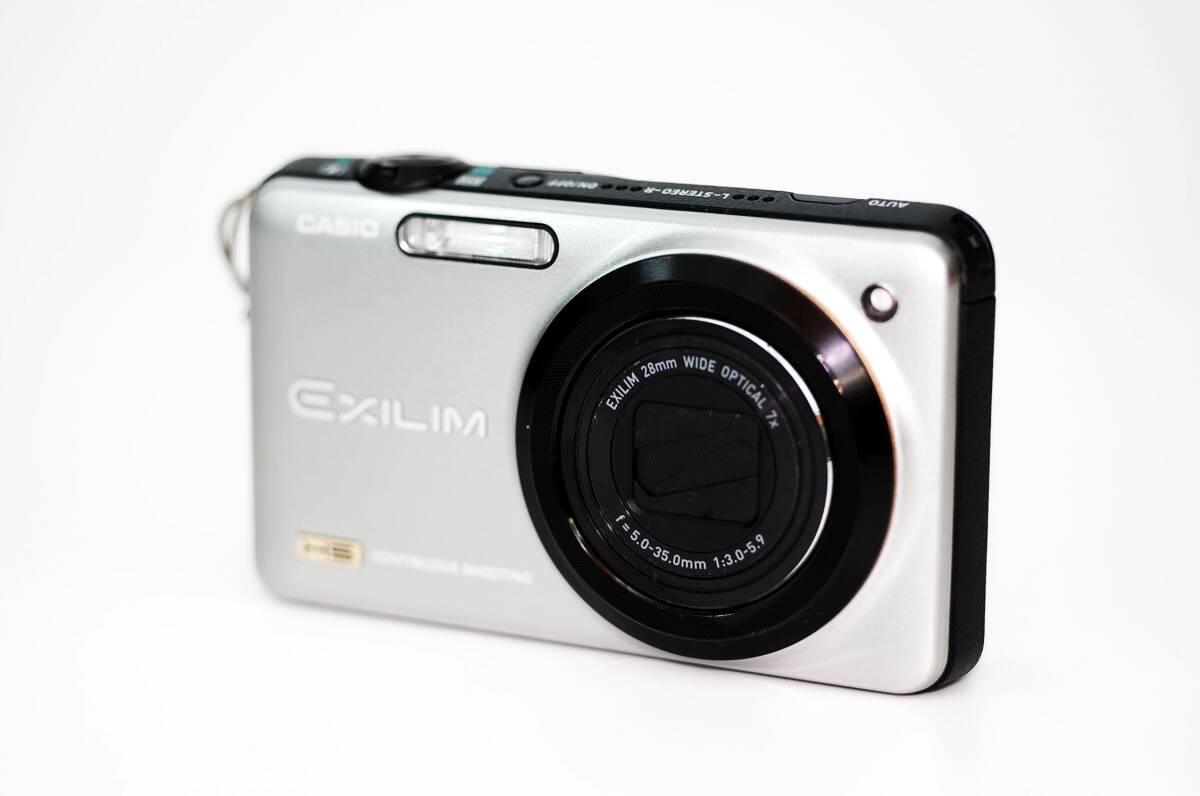 ■ 美品 ■ カシオ CASIO EXILIM EX-ZR10 HS コンパクトデジタルカメラ バッテリー付き_画像4