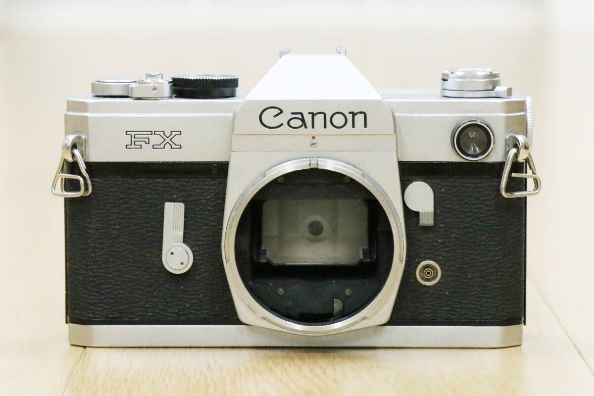 Canon（キャノン）FX　フィルムカメラボディ　日本製　ジャンク品_画像1