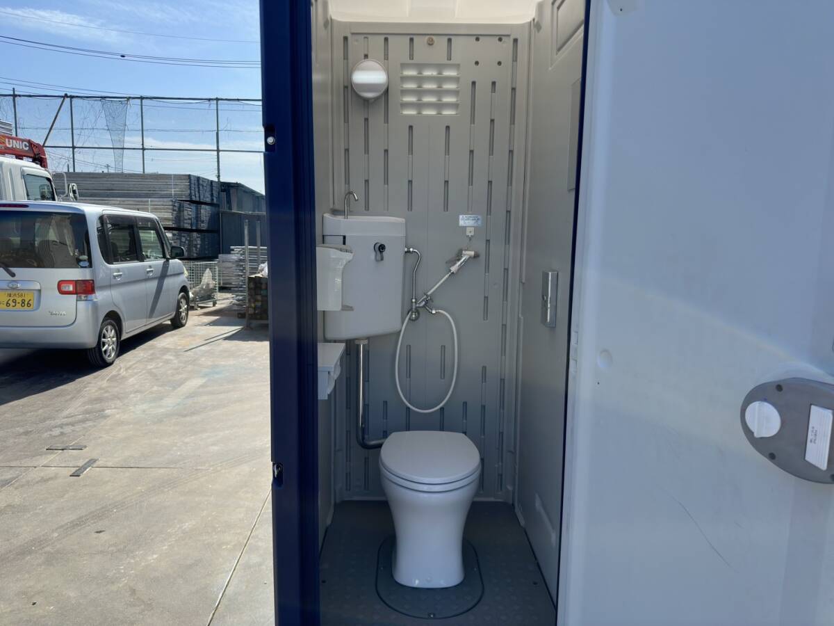  all country shipping possibility [ temporary toilet ①] new model flushing type western style secondhand goods is manetsu beautiful goods camp place . disaster to site for Event .. festival .