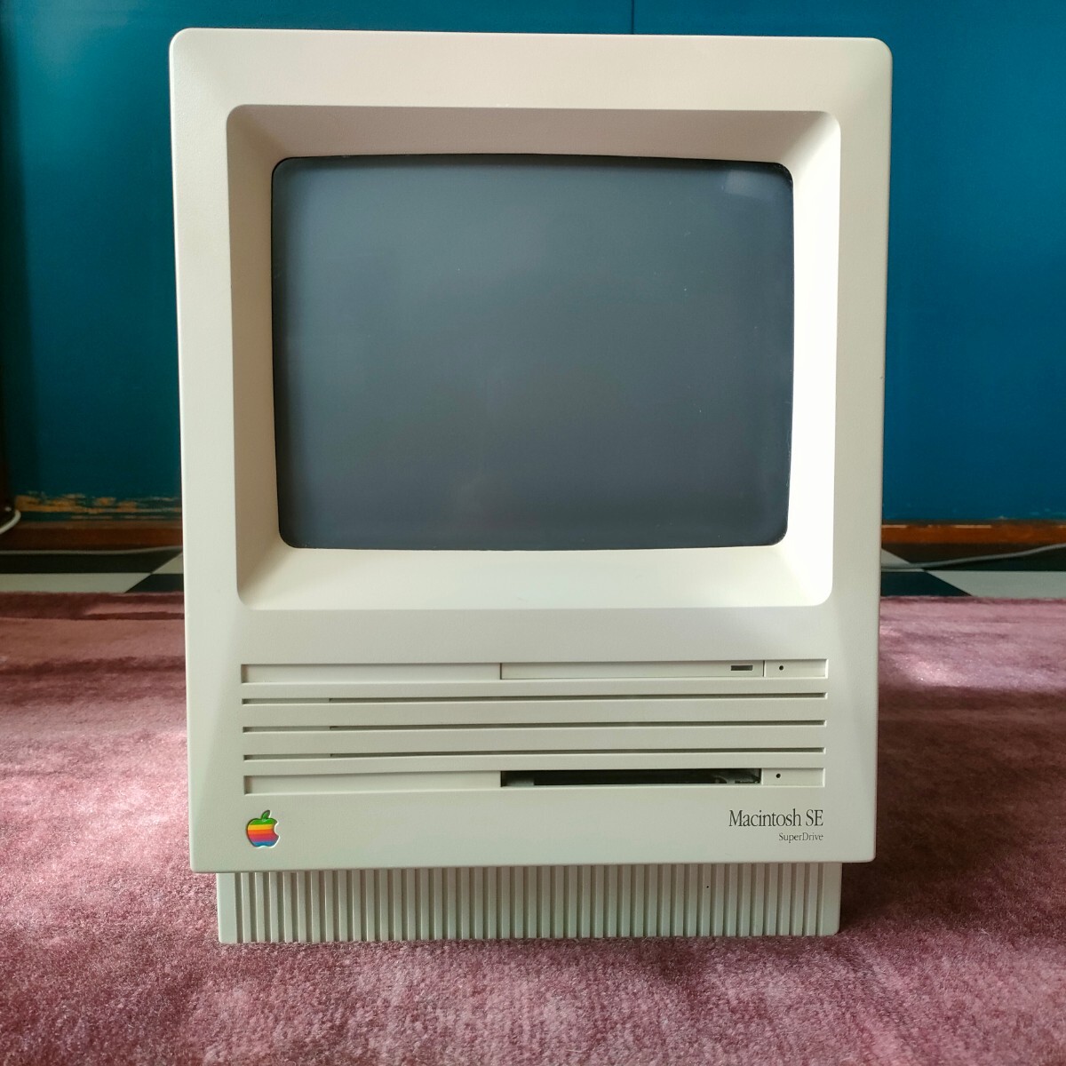 Apple Macintosh SE /M5011 [ジャンク] 電源入るが起動不可 / Old Mac_画像2