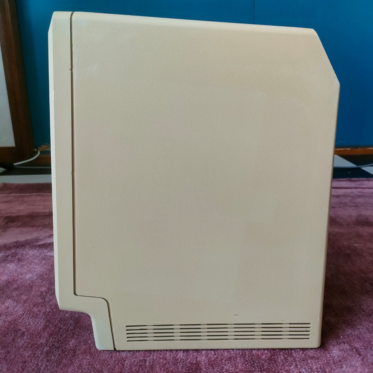 Apple Macintosh Plus 1MB /M0001A [ジャンク]電源OK 動作未確認 /外観破損多い/Old Mac_画像4