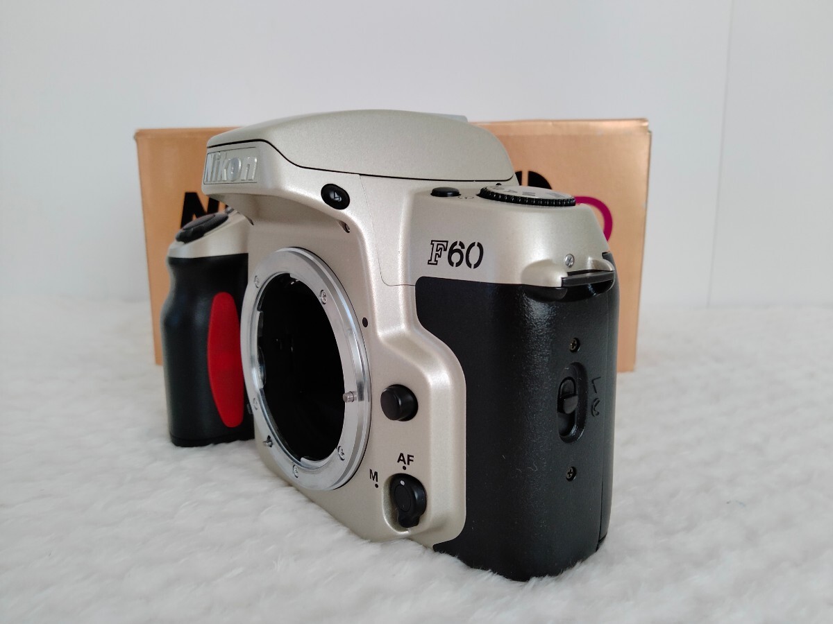 【新品未使用・保管品】Nikon ニコンF60D PANORAMA ボディのみ 一眼レフフィルムカメラ_画像3