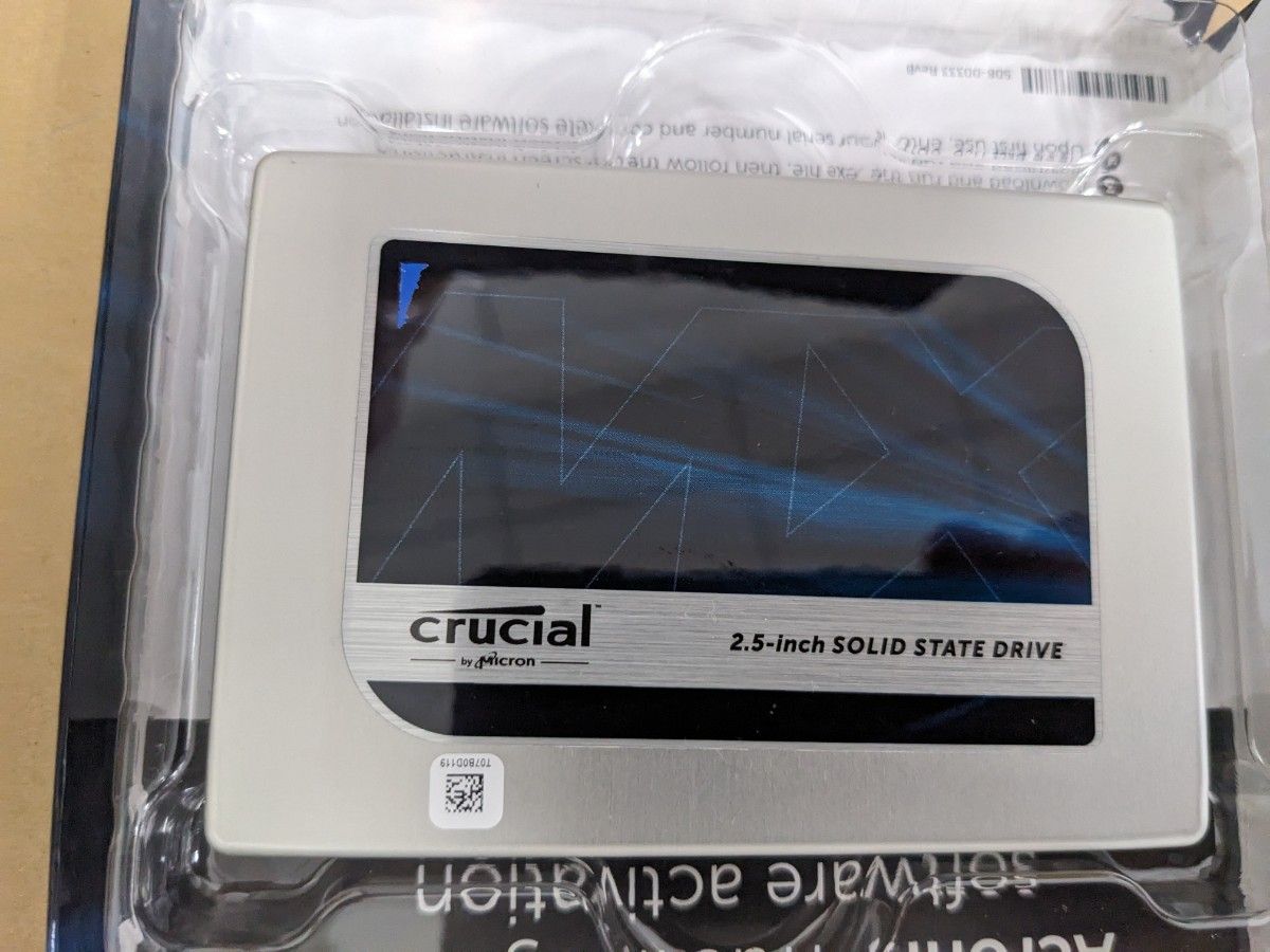 Crucial 2.5インチSSD  250GB、7mm、9.5mmアダプタ付