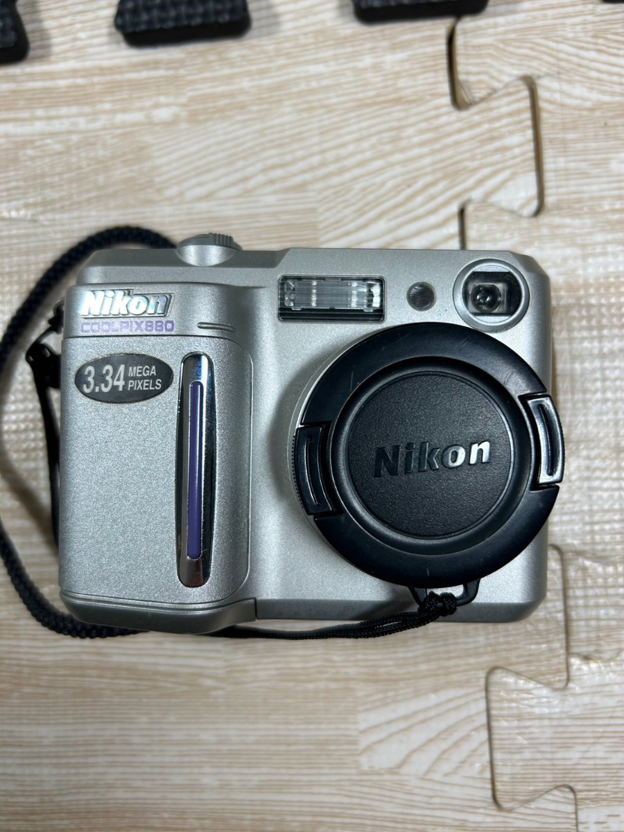 Nikon COOLPIX880 コンパクト デジタル カメラ ニコン クールピクス880 デジカメ バッテリー付き 他にもカメラ出品中 同梱可_画像2