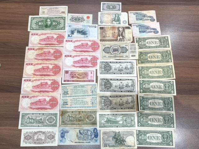 [A9466] foreign sen . summarize approximately 1.4kg China America Korea Singapore other old coin old note old . coin China note China person . Bank private person long-term keeping goods 