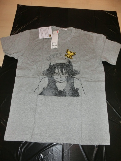 ヤフオク One Piece ユニクロ ワンピース コラボtシャツ