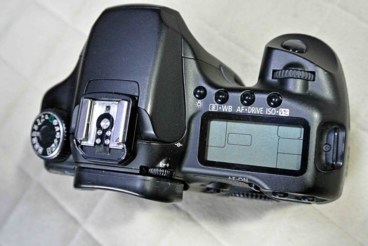 EOS　40D　中古動作品　附属品多数あり_画像4