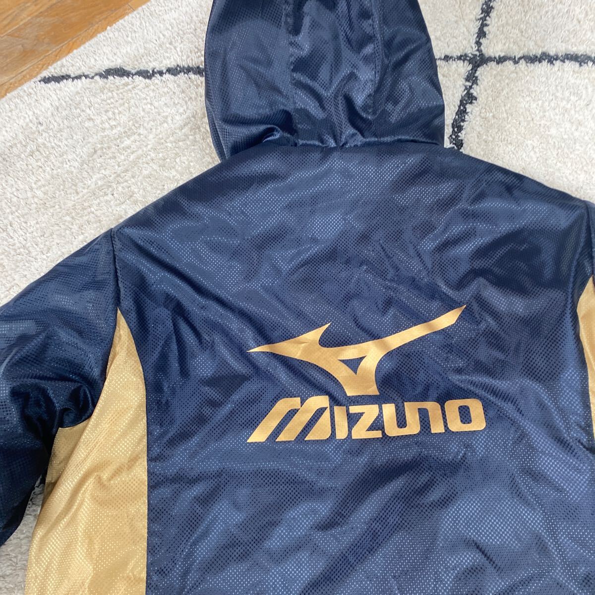 未使用 MIZUNO ミズノ ベンチコート 中綿入り ベンチコート サイズ M 肩幅53 身幅68 着丈93の画像7