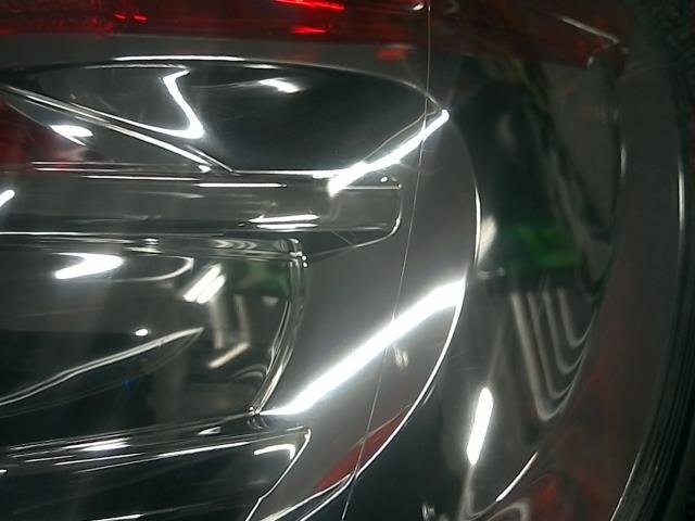 インプレッサ GH-GDB WRX STI 純正 テールランプ 右 84201FE590 インプレッサ GH-GDB WRX STI 純正 テールランプ 右 84201FE590
