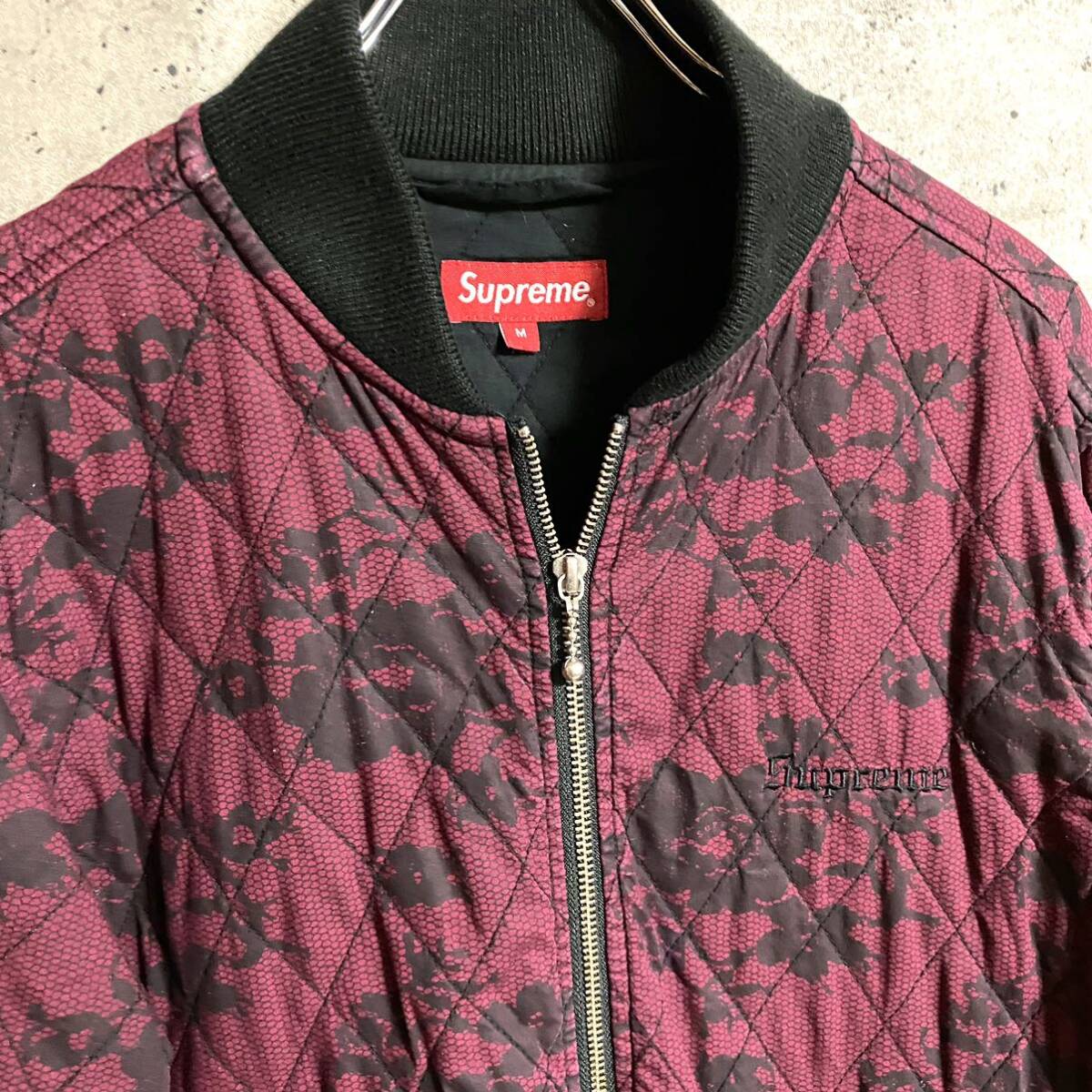 本物☆Supreme シュプリーム Quilted Lace Bomber Jacket キルティング コットン ボンバー ジャケット M ワイン ブラック 黒 MA1 花柄 MA-1