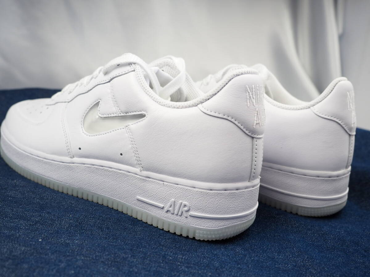 送料1040円～◆新品◆定価15400円◆NIKE◆ナイキ◆AIR FORCE 1 LOW RETRO◆"Triple White"◆28.5㎝_画像4