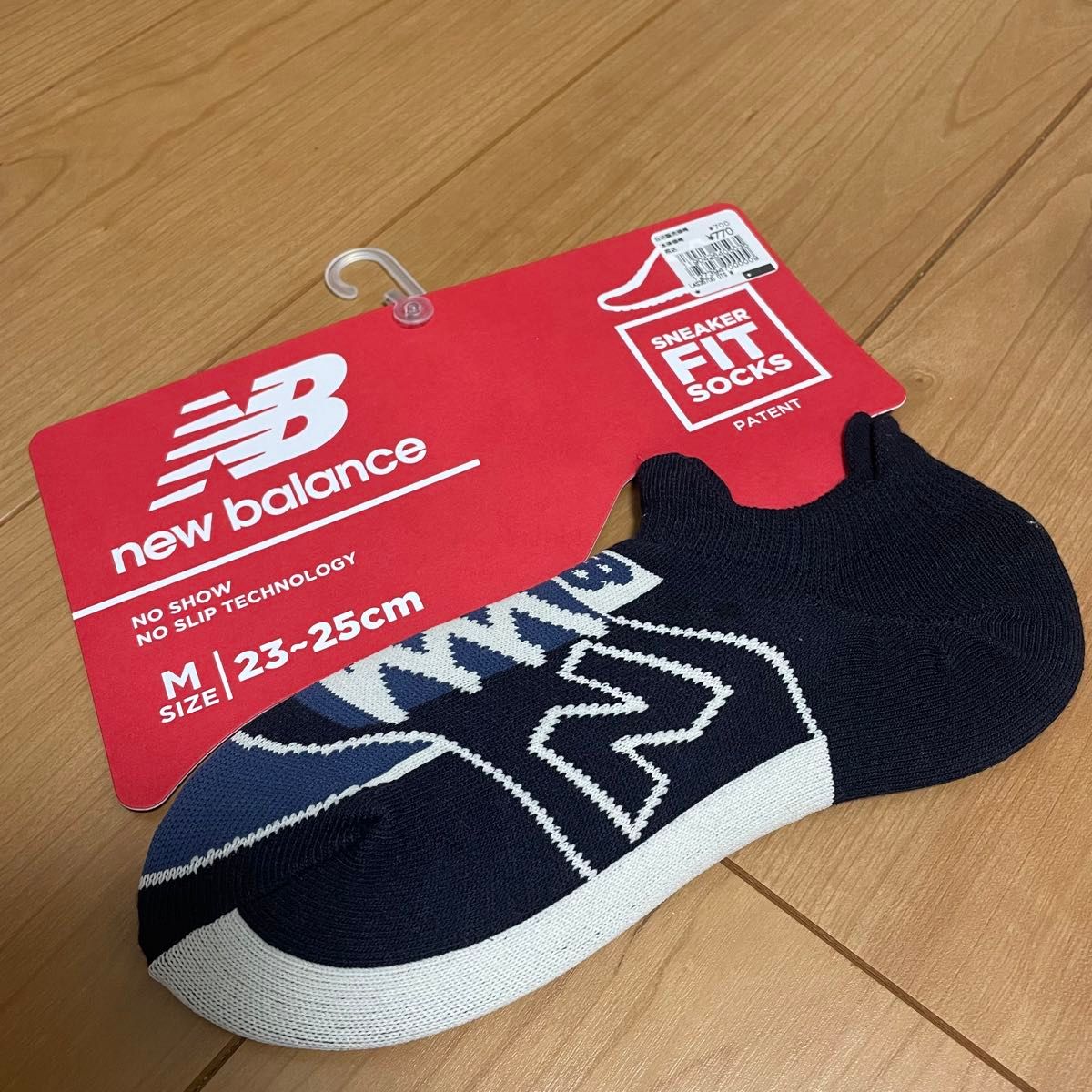 ニューバランス（new balance）（メンズ、レディース）スニーカー柄ソックス LAS35700OTS 靴下