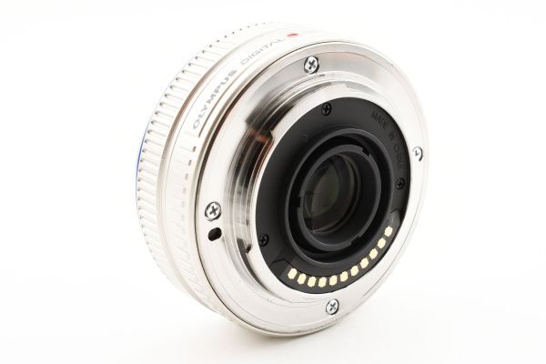 【美品】 OLYMPUS オリンパス M.ZUIKO DIGITAL 17mm F2.8 パンケーキ レンズ ミラーレス一眼カメラ #572C_画像7